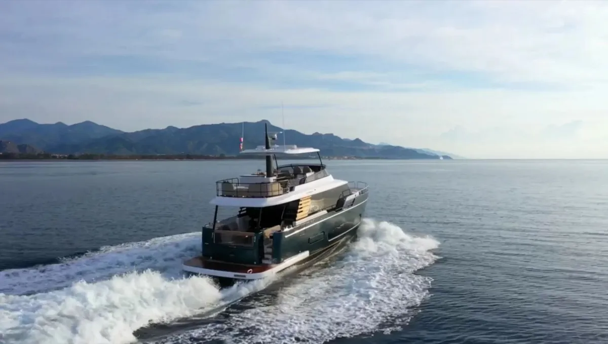 Azimut Magellano 60