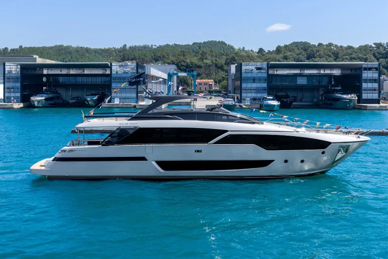 Riva Unveils the New 96' Argo Super