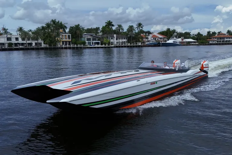 MTI 440X Catamaran