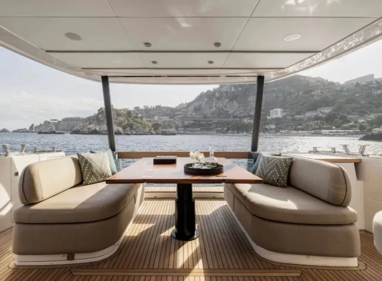 Azimut Magellano 60