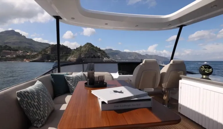 Azimut Magellano 60