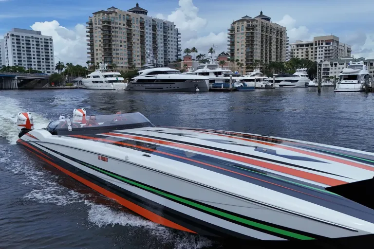 MTI 440X Catamaran