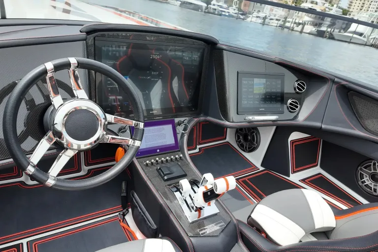 MTI 440X Catamaran