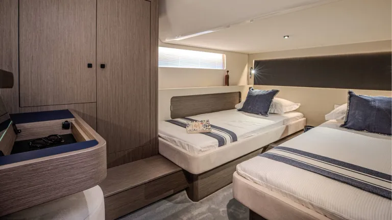 BENETEAU GT50 