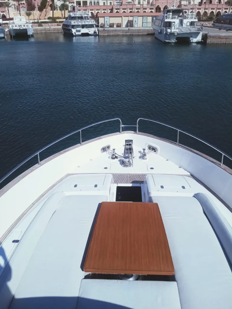 AZIMUT MAGELLANO 66