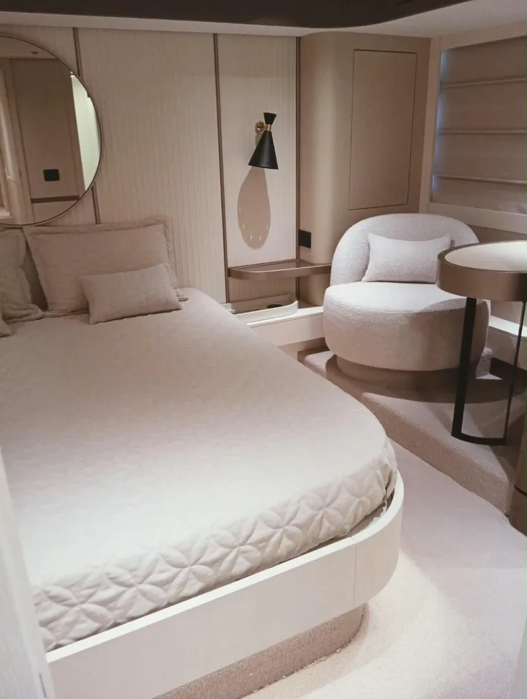 AZIMUT MAGELLANO 66