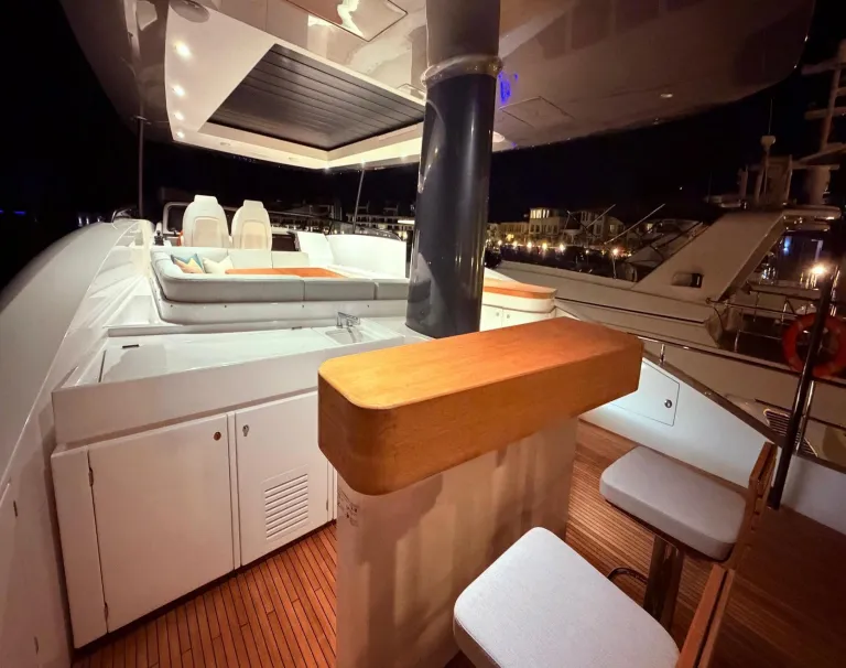 AZIMUT MAGELLANO 25