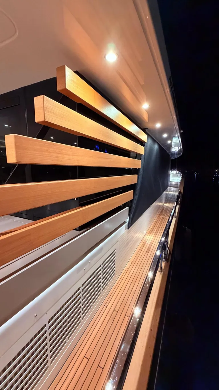 AZIMUT MAGELLANO 25