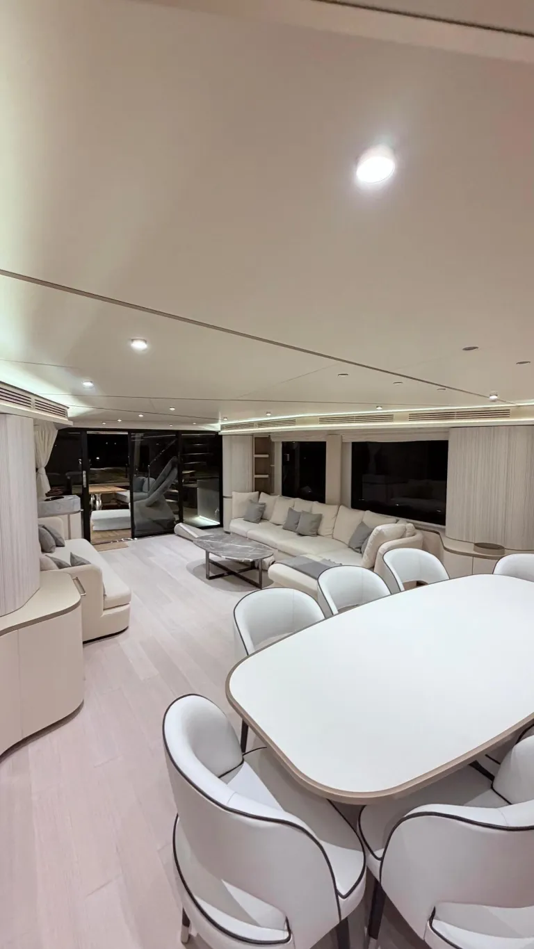 AZIMUT MAGELLANO 25