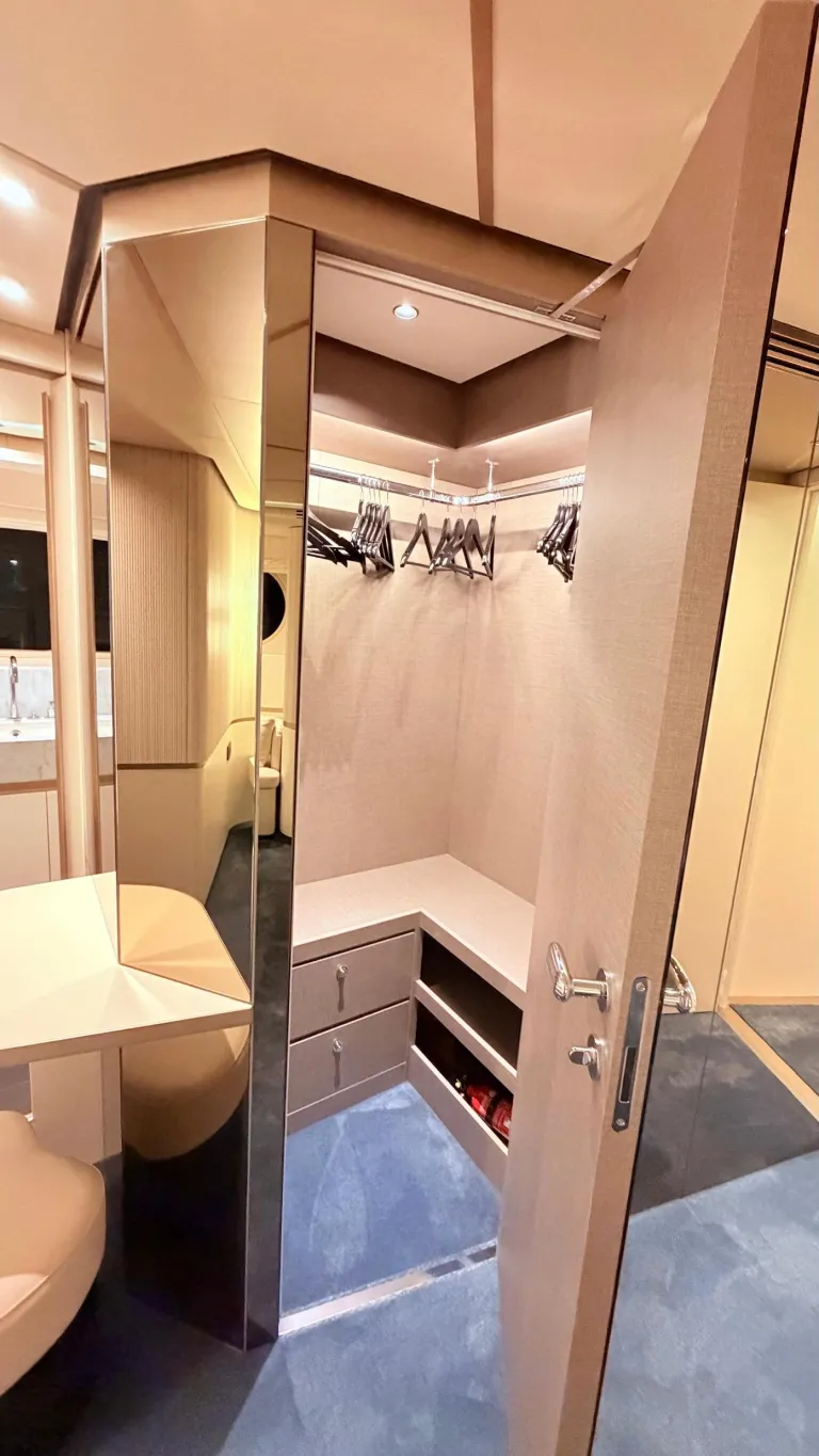 AZIMUT MAGELLANO 25