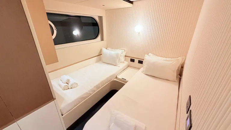 AZIMUT MAGELLANO 25