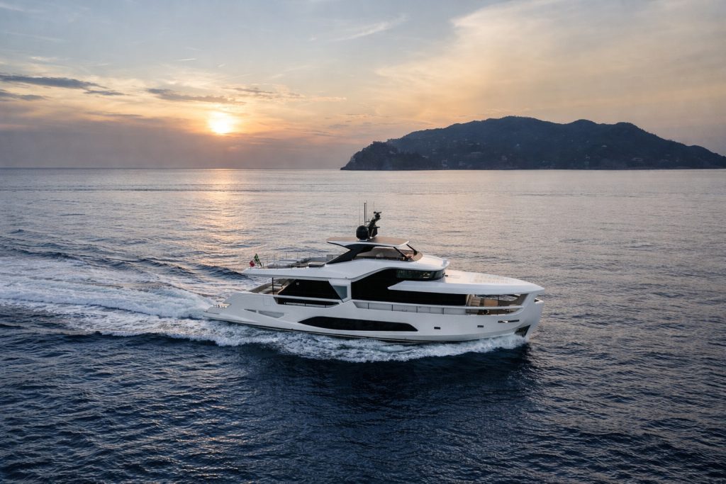 FERRETTI YACHTS INFYNITO 80 – BRAND NEW